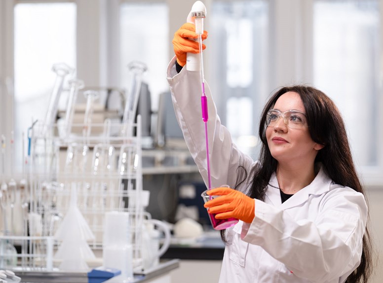 Vrouwen in de techniek, Laborant Anne Hoksbergen bij Cargill