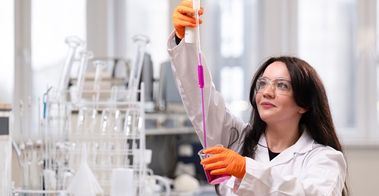 Vrouwen in de techniek, Laborant Anne Hoksbergen bij Cargill