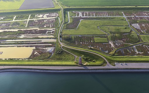 De Plompe Toren vanuit de lucht