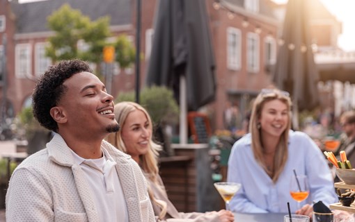 Stad Middelburg, Café Cliché