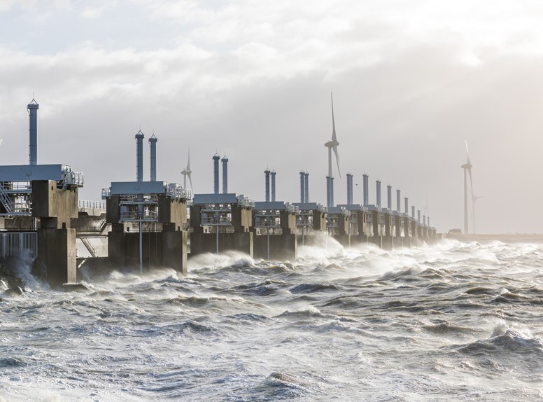 storm oosterscheldekering