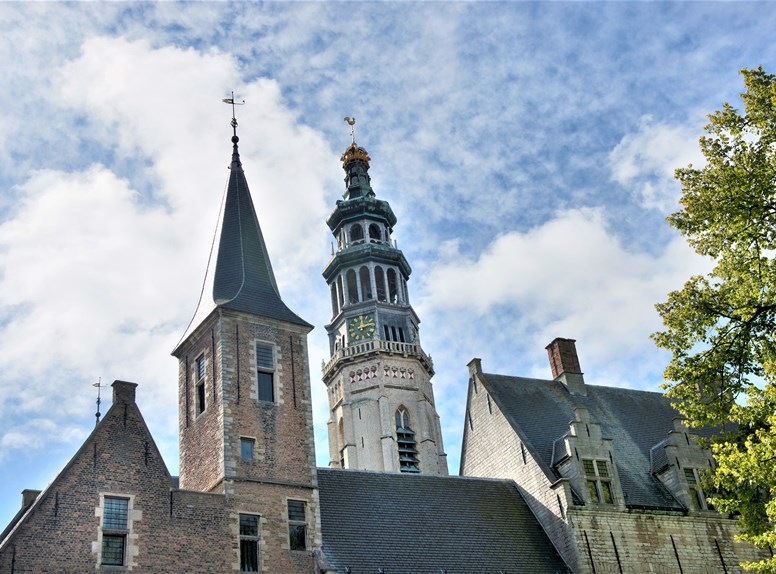 Lange Jan in centrum van stad Middelburg