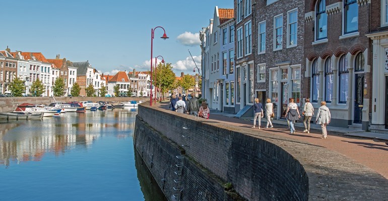 Alle wandelroutes in Zeeland. Ontdek zelf hoe heerlijk je hier kunt wandelen met onze wandelroutes in Zeeland.