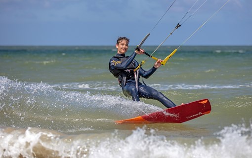 kitesurfen vrouwenpolder