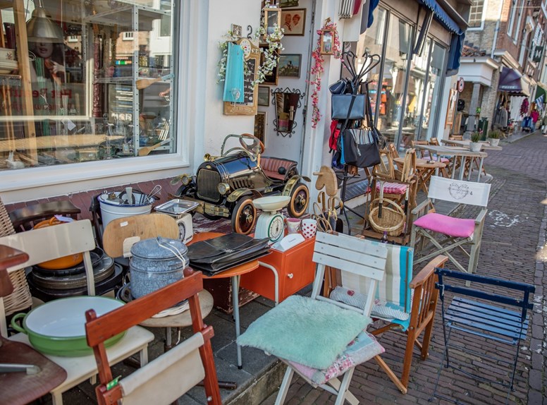 Winkelen in Zierikzee, er zijn volop winkels en lokale boetiekjes waar je terecht kunt.