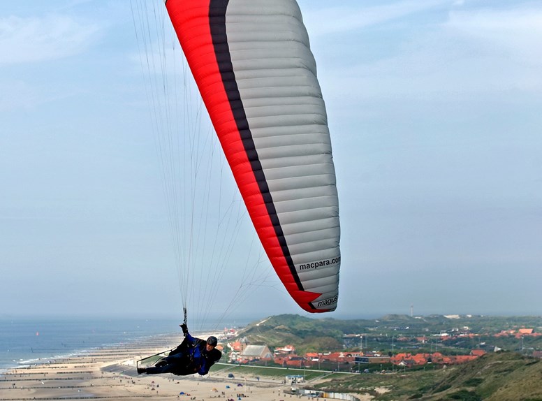 Para- en Deltavliegen in Zeeland