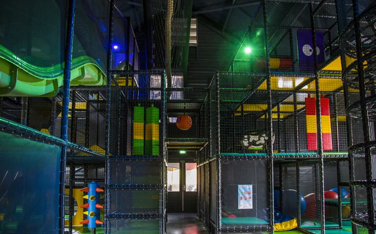 Klok'uus, Visit an indoor playground