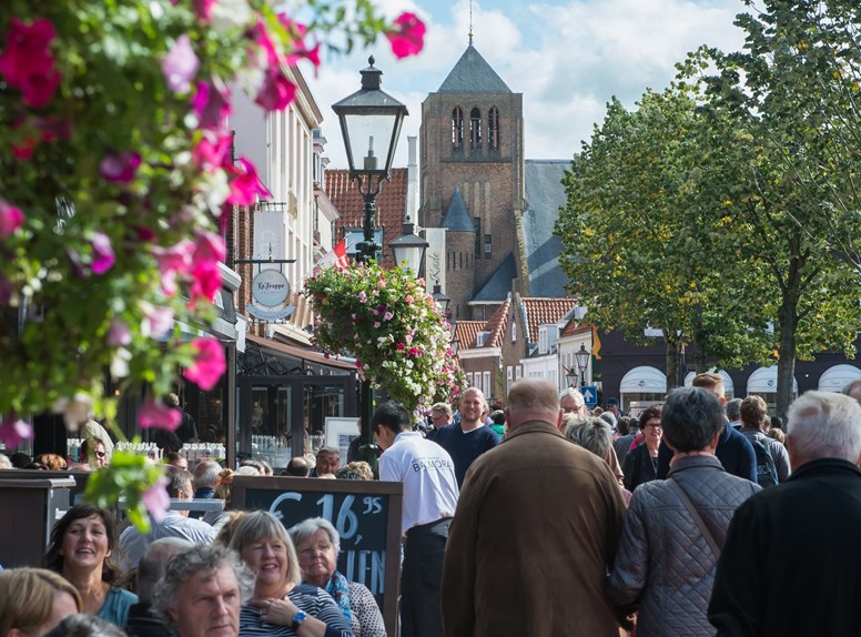 Sluis druk stad terras mensen