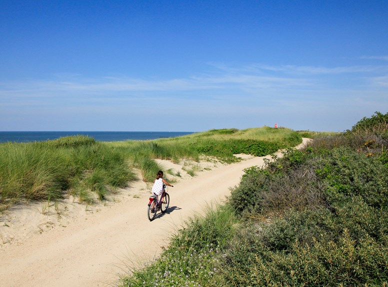 fietsen aan zee