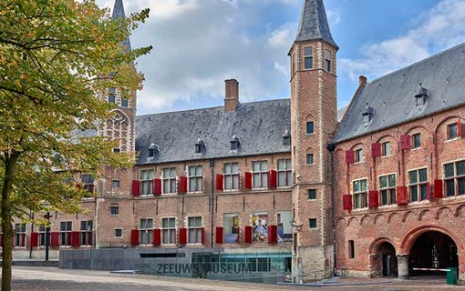 Abdijplein stad Middelburg - Zeeuws Museum