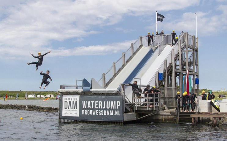Brouwersdam Waterjump
