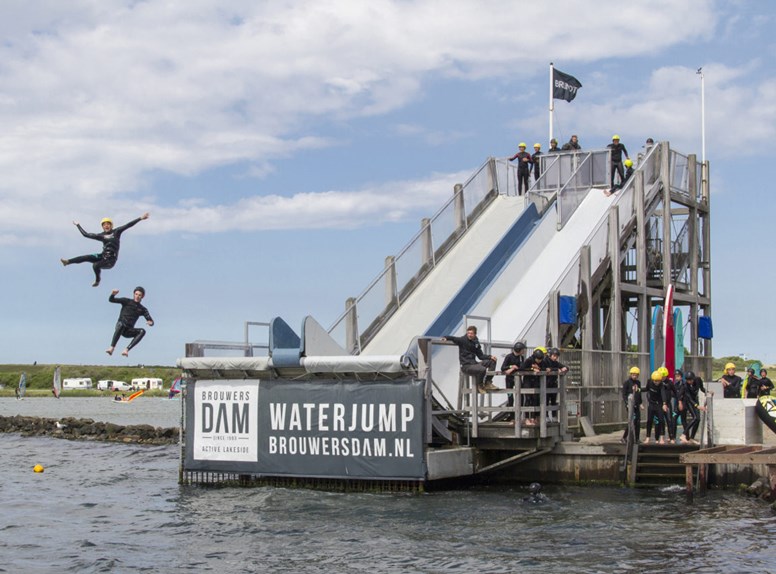 Brouwersdam Waterjump