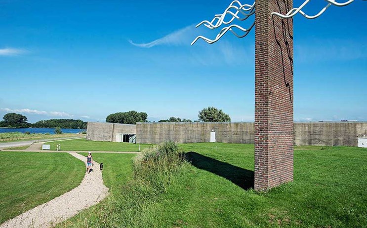Watersnoodmuseum monument