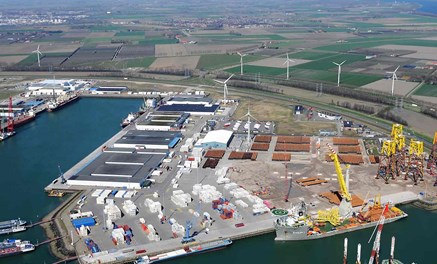 Luchtfoto North Sea Port