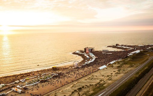 Concert at SEA op de Brouwersdam