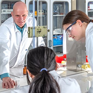 Teacher with students in Zeeland