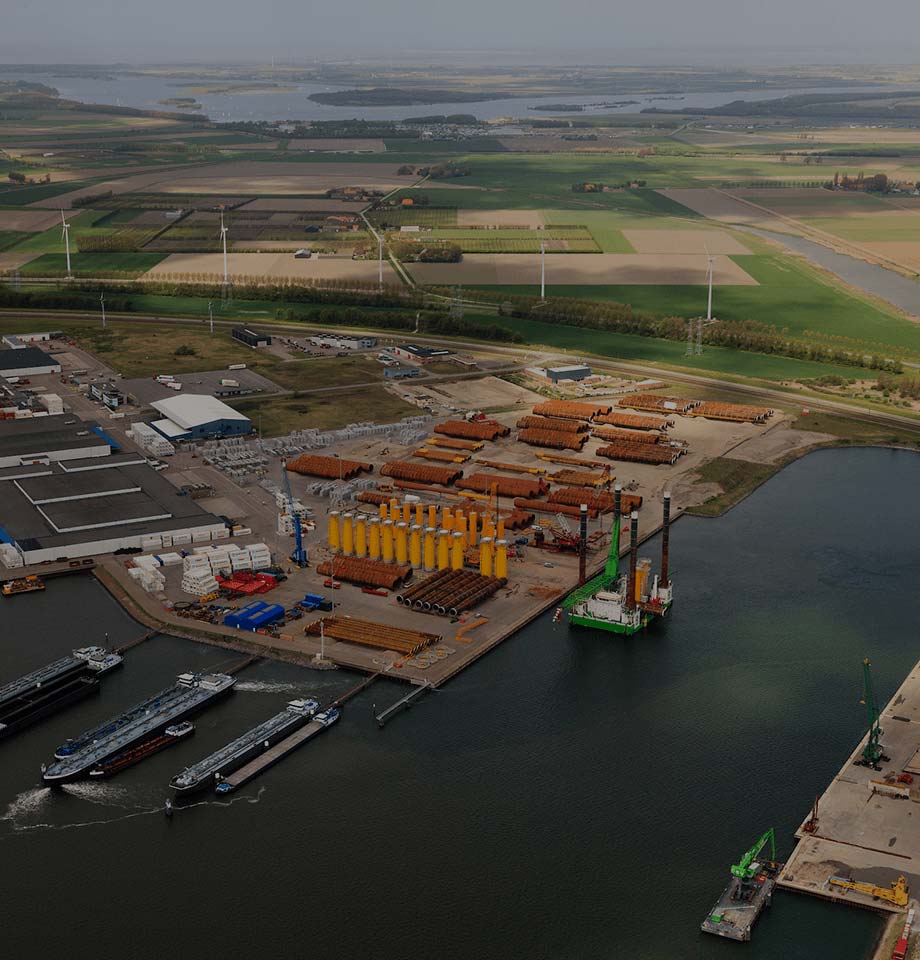 Luchtfoto North Sea Port