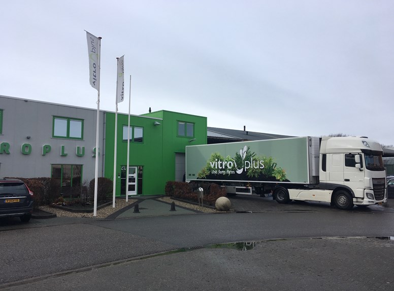 vitro plus vrachtwagen