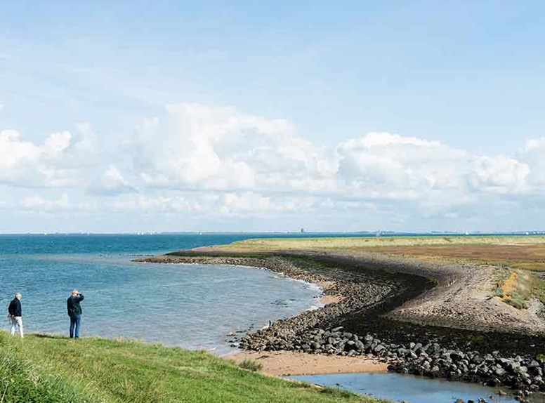 Dike near Colijnsplaat, Noord-Beveland region